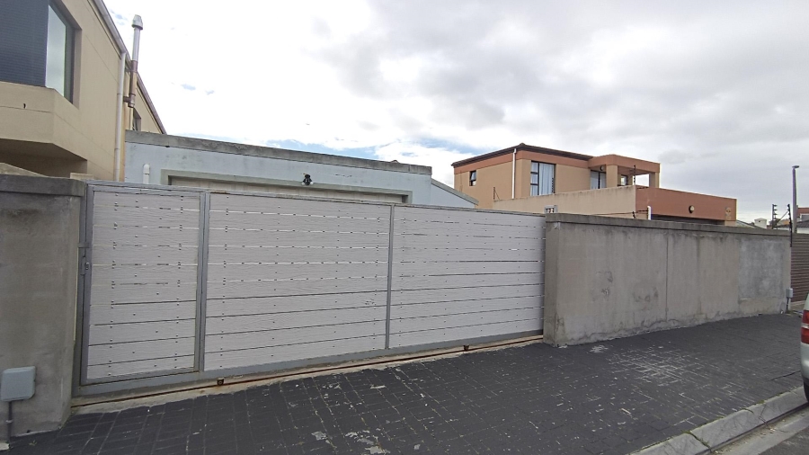 4 Bedroom Property for Sale in Parklands Western Cape